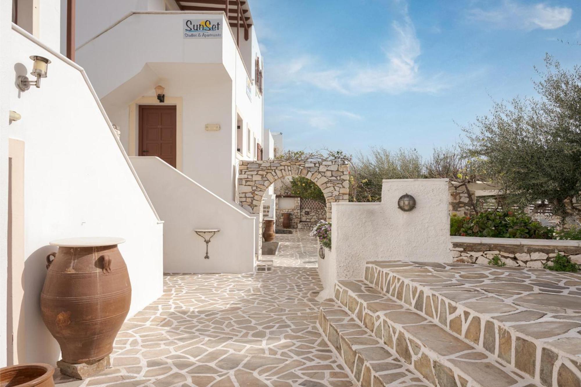 Hotel Sunset Paros Naousa Exterior foto